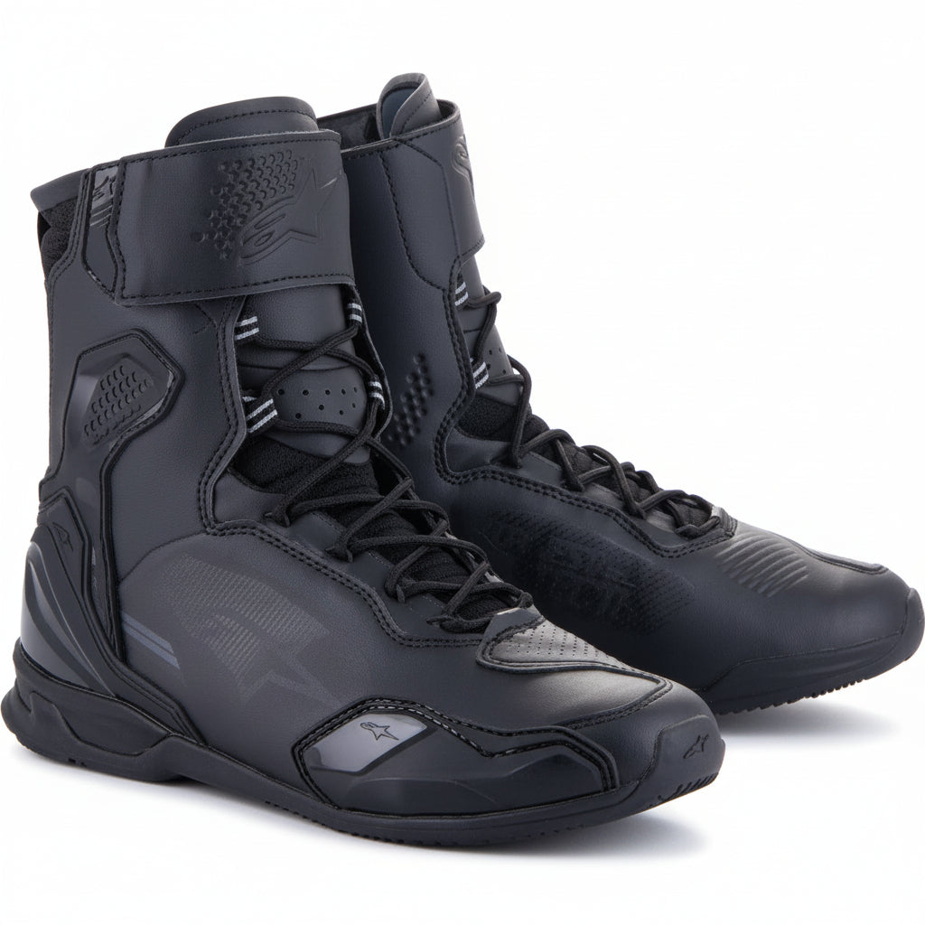 Alpinestars Superfaster Shoe in black, US 11.5, showing the sleek design and sporty details of this high-performance footwear.