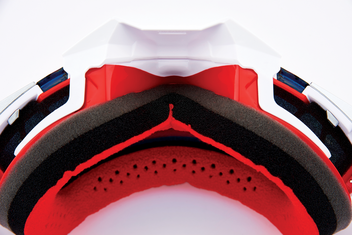 Bill's Exhausts 100% Armega Lightsaber Goggles with clear lenses and adjustable straps for comfortable wear.