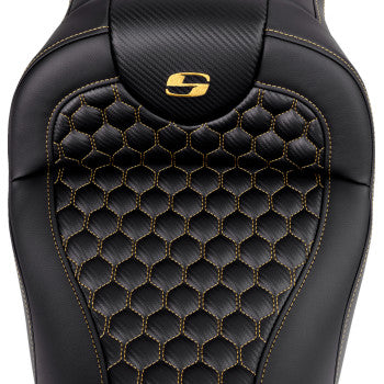 Bill's Exhausts SADDLEMEN RoadSofa seat in honeycomb gold stitch for FLH/FLT 2008-2023, without backrest, showcasing detailed stitching and design.