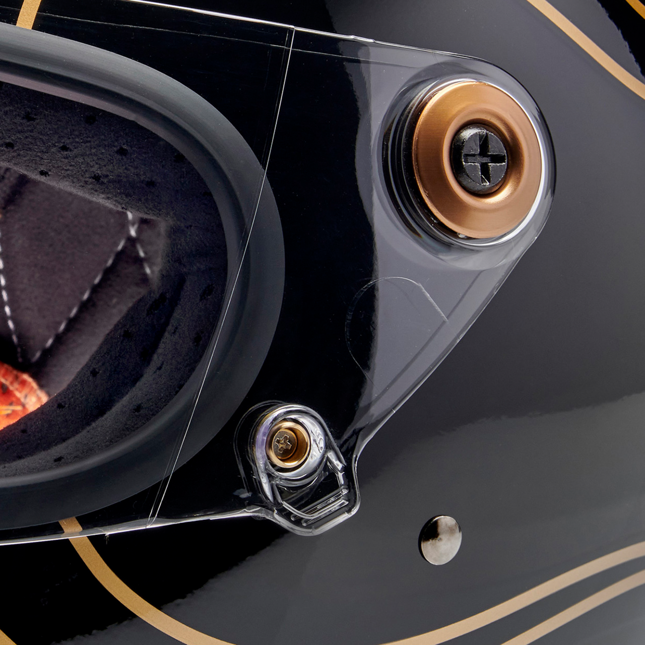 BILTWELL Gringo S helmet in gloss black with flame design, size XL, featuring full face coverage and ventilation for motorcycle riding.