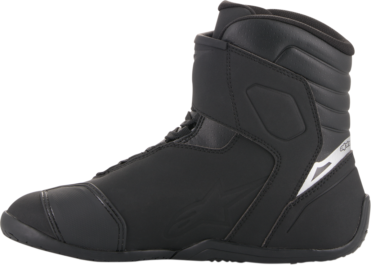 Alpinestars Fastback v2 black motorcycle shoes in US men's size 11.5, featuring sleek design and durable construction.