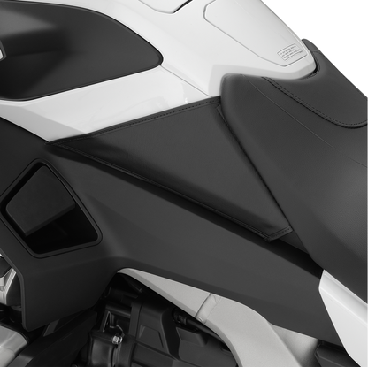 Bill's Exhausts SHOW CHROME Gas Tank Mini Bra for GL1800 motorcycle engine, featuring chrome finish and protective design.