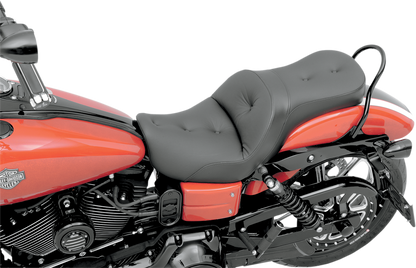 SADDLEMEN Explorer Road Sofa Seat for Harley Dyna '06-'17, black motorcycle seat with cushioned design and durable construction