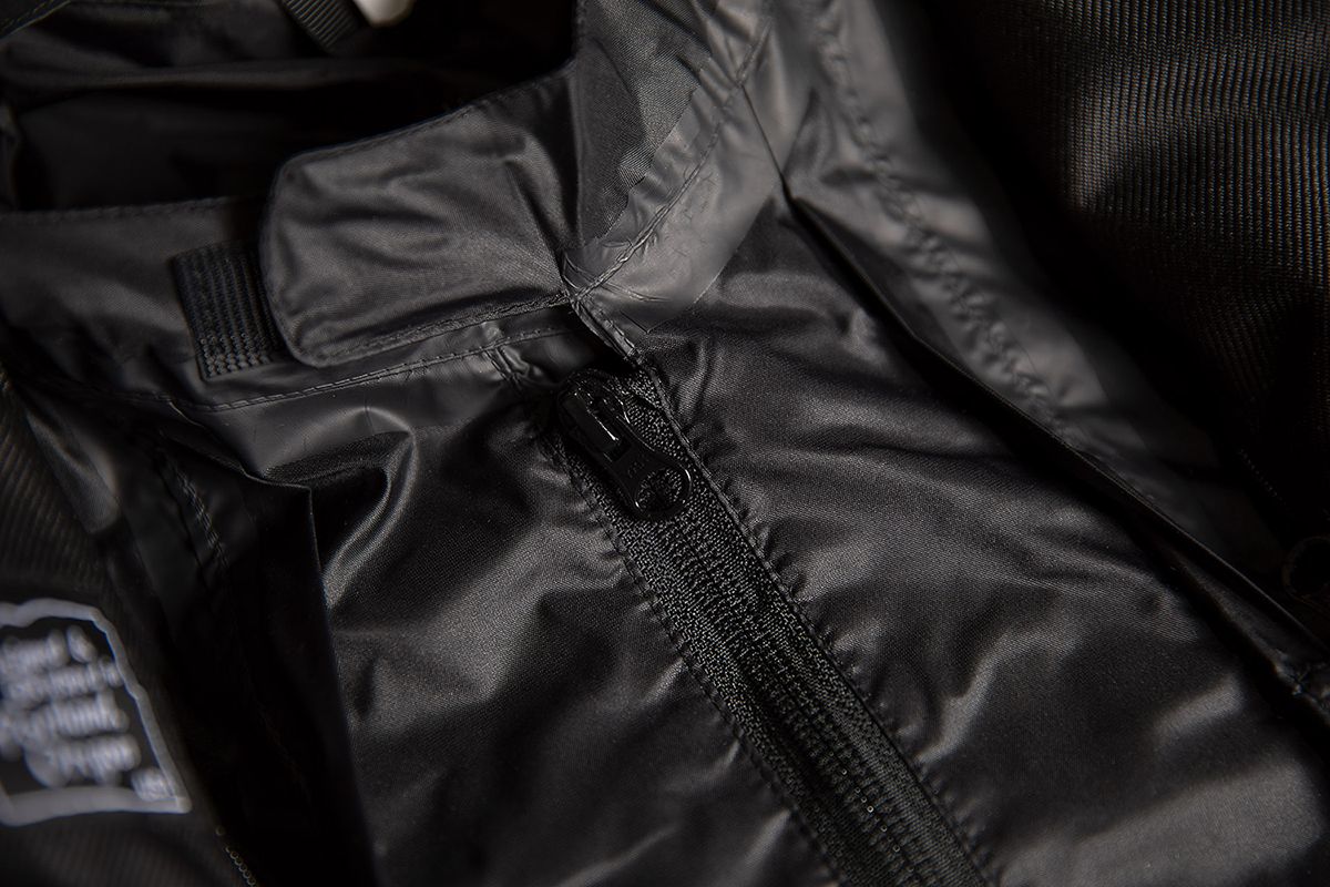 Black ICON Motorhead3™ jacket in medium size featuring sleek design and durable fabric, ideal for motorcycle enthusiasts.