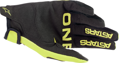 Alpinestars Radar gloves in Fluo Yellow and Black, 2XL, featuring protective padding and sporty design for motorcycle riding.