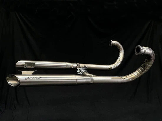 BMW R18 titanium exhaust system by Bill's Exhausts, featuring sleek design and high-performance components for BMW R18 motorcycles.