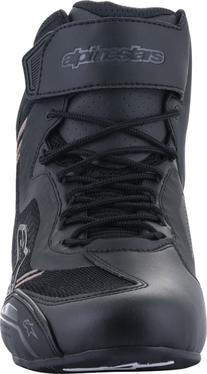 Alpinestars Faster-3 Rideknit® shoes in black and gray, US size 7, featuring sleek design and breathable knit material.