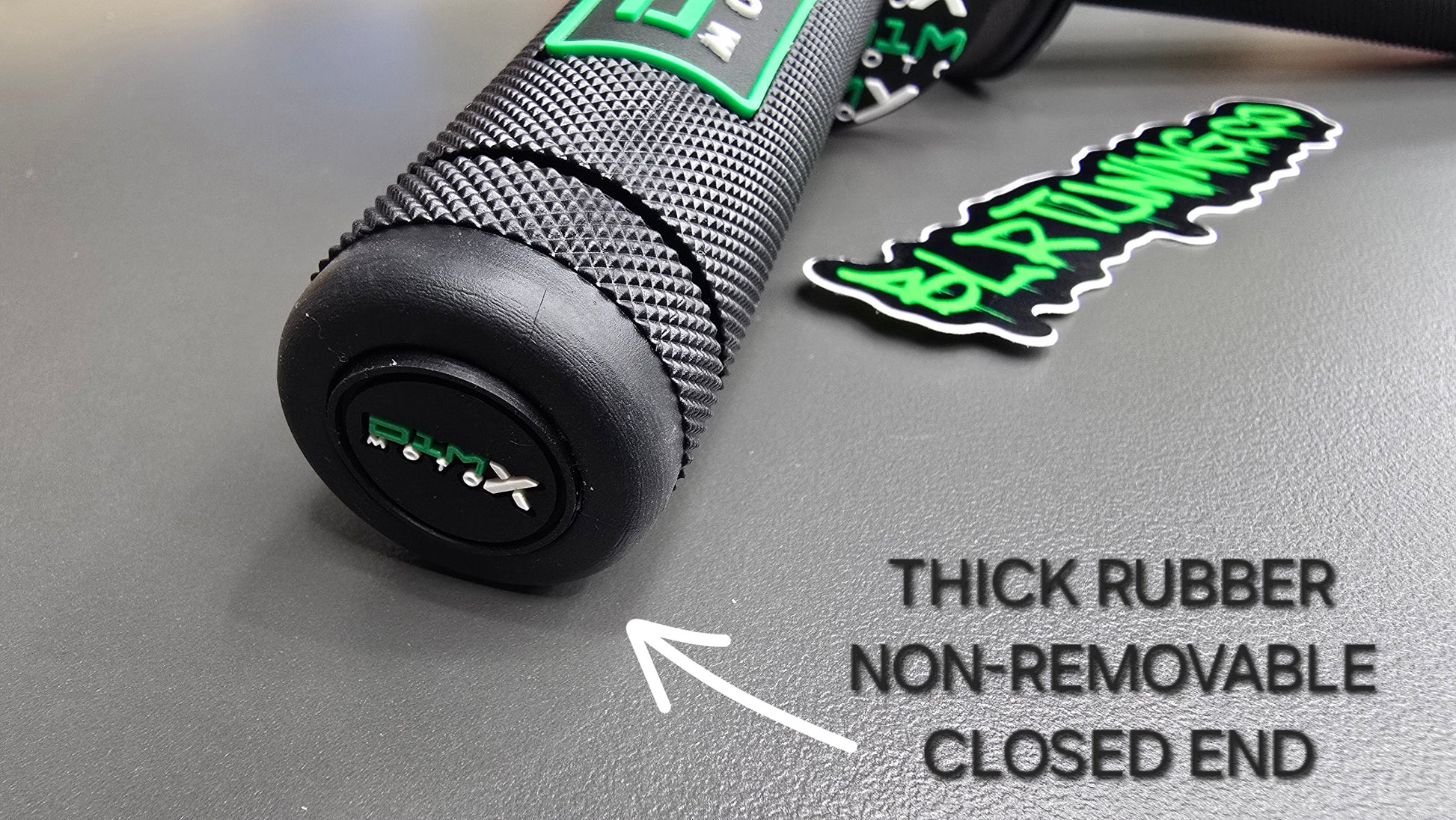 D1M MOTO X HAND GRIPS CLOSED END - FITS 7/8 BARS - FITS ELECTRIC DIRT BIKES - E-BIKES - DIRT BIKE - PIT BIKES - Howling Moto
