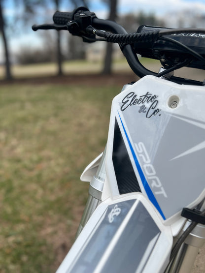 Electro & Co 2026 ETM RTR Sport electric trail bike with 8000W motor, off-road capable e-moto designed for high-speed performance.