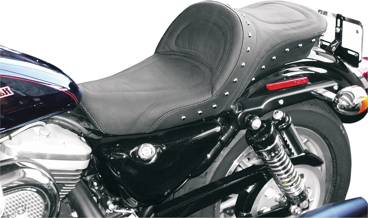 SADDLEMEN Explorer Special XL motorcycle seat for Harley-Davidson 1986-2003, featuring durable leather and ergonomic design.