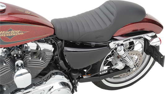 SADDLEMEN Americano Tuck and Roll XL motorcycle seat by Bill's Exhausts, featuring vintage-style tuck and roll leather detailing.