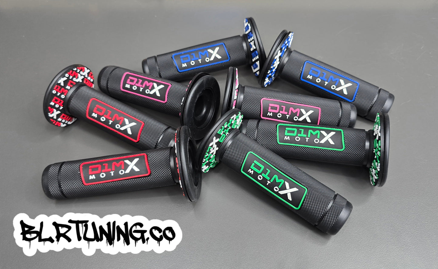D1M MOTO X HAND GRIPS CLOSED END - FITS 7/8 BARS - FITS ELECTRIC DIRT BIKES - E-BIKES - DIRT BIKE - PIT BIKES - Howling Moto