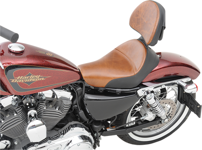 Bill's Exhausts Saddlemen Lariat seat for 4.5-gallon tank, XL size, with padded black leather and detailed stitching.