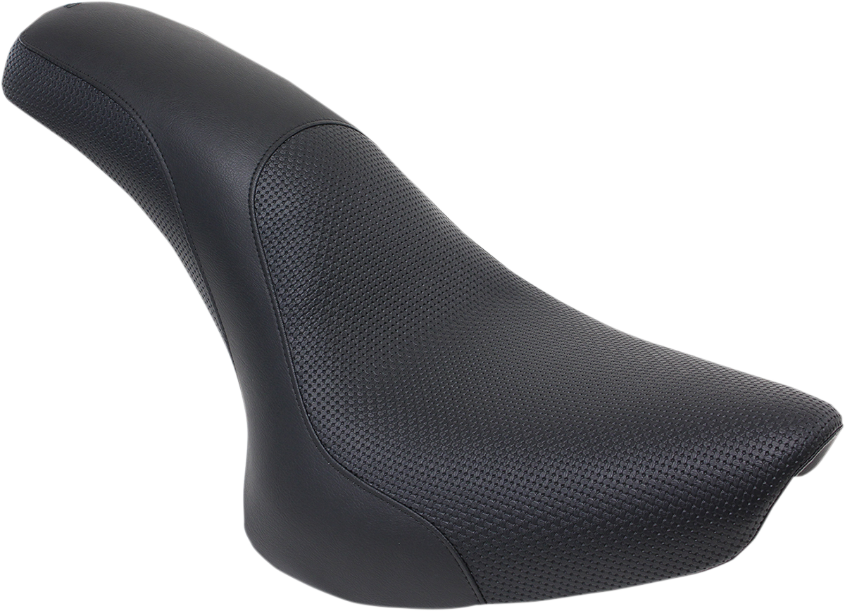 SADDLEMEN Profiler Basket-weave black motorcycle seat for Softail models '00-'05, featuring detailed basket-weave pattern and cushioned design