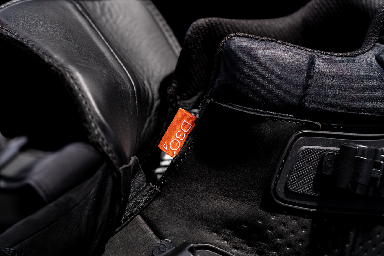 Black ICON Slabtown waterproof boots by Bill's Exhausts, size 7, showing the sturdy leather and waterproof design.