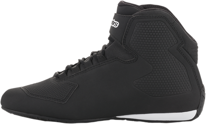 Alpinestars Sektor motorcycle shoes in black and yellow fluorescent with US 7.5 size, featuring protective design and sporty style