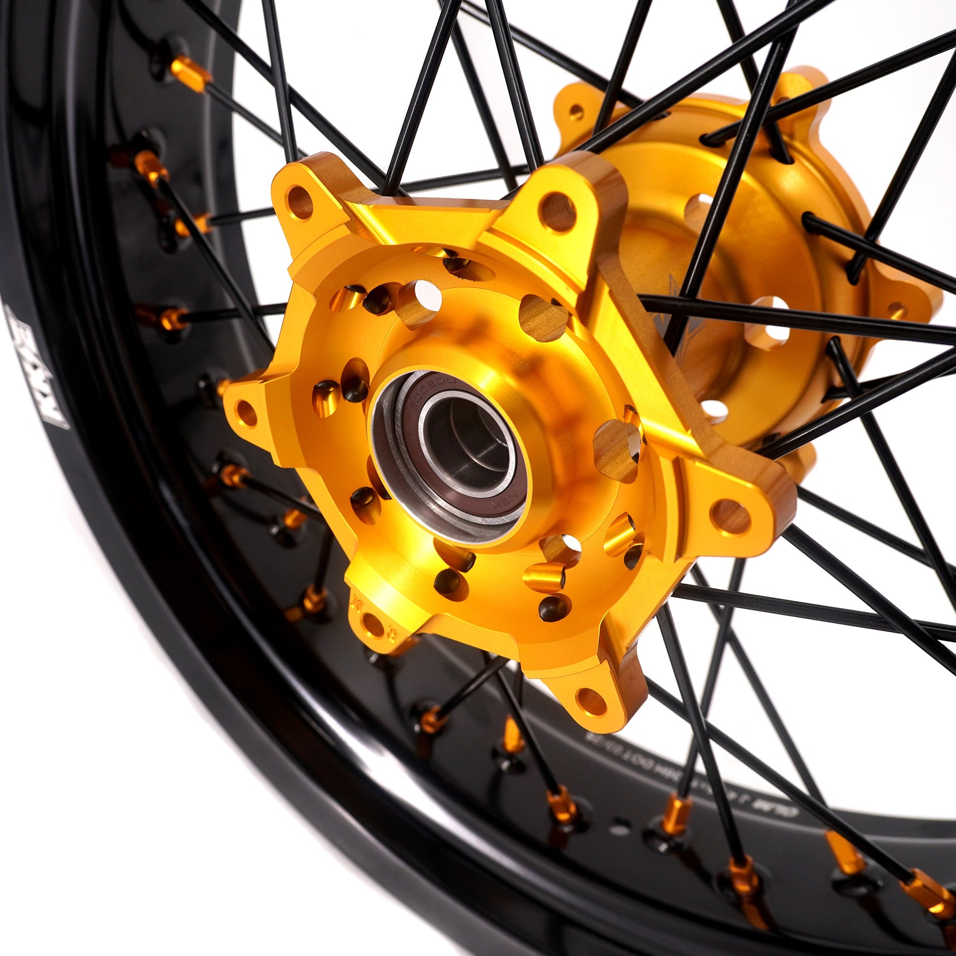 KKE 3.5/4.25 Supermoto Race Wheels For Suzuki RM125 1996-2007 RM250 1996-2008 Gold Nipples - Howling Moto