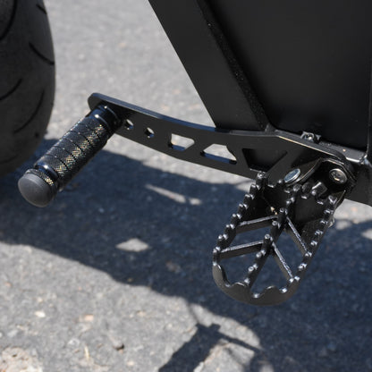 E-Moto Shift Lock Stunt Pegs for Tuttio Soleil01