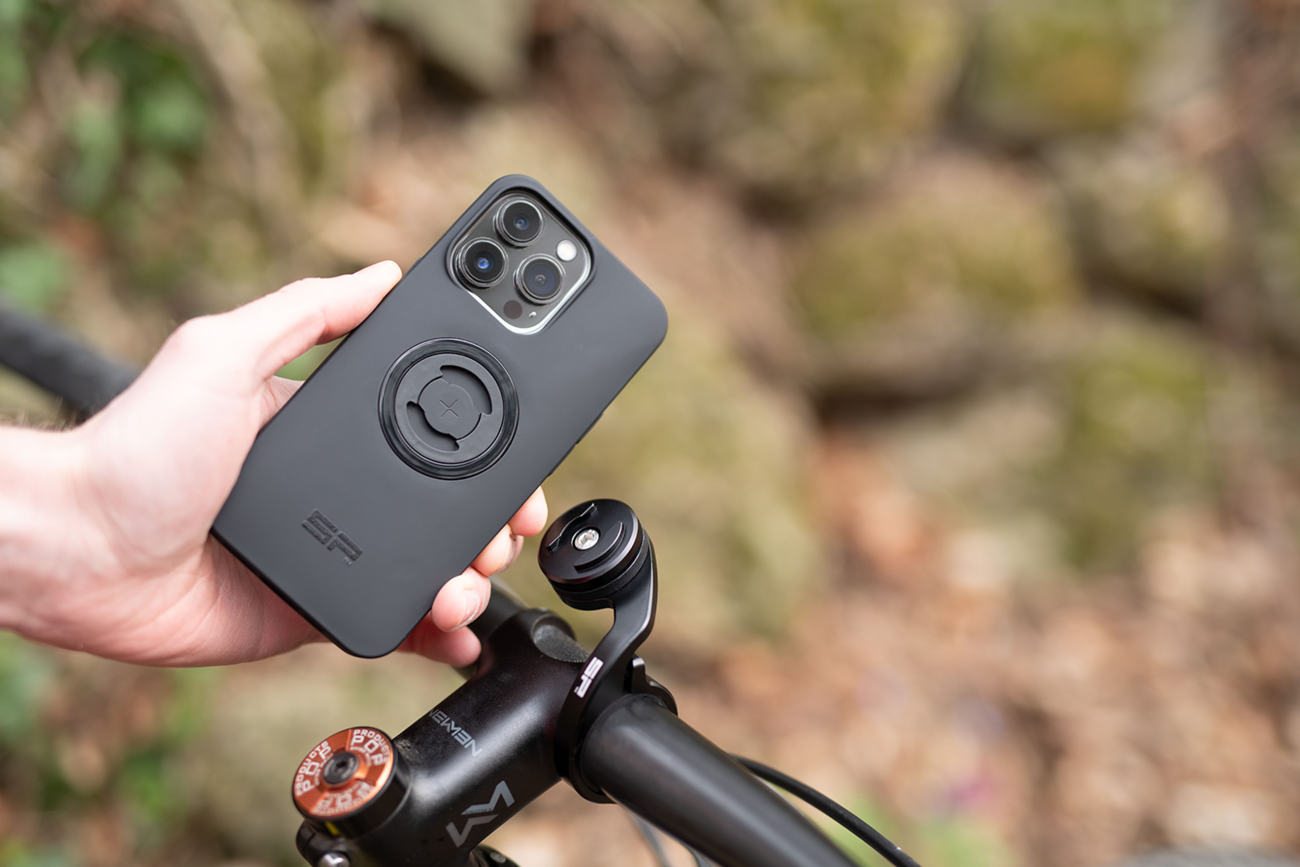 Bill's Exhausts SP CONNECT Handlebar Mount Pro for MTB bike, secure phone holder with adjustable mount on bicycle handlebars.