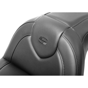 SADDLEMEN RoadSofa™ motorcycle seat in black stitch for FXBR/S '18-'20, designed for comfortable riding without backrest.