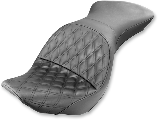 Bill's Exhausts SADDLEMEN Explorer Seat with lattice stitching for FXST motorcycle, showcasing detailed stitching and sleek design.