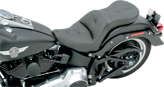 Bill's Exhausts SADDLEMEN Explorer Road Sofa Seat for FXST motorcycle, black leather seat with sleek ergonomic design.