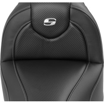 SADDLEMEN Roadsofa™ motorcycle seat with backrest in carbon fiber for FXBR/S 2018-2020, featuring sleek black design