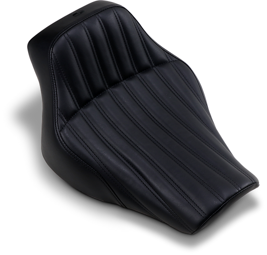 SADDLEMEN Knuckle Renegade Solo Seat for motorcycle, black leather with detailed stitching, designed for comfort and style.
