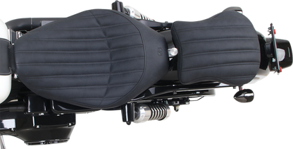 Contoured knuckle pad for motorcycle seats by Saddlemens, 9-inch size, designed for comfort and protection.