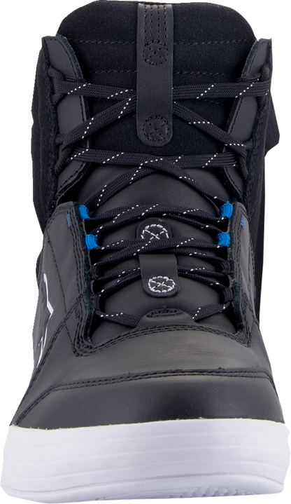Alpinestars Chrome waterproof shoes in black and white, US 8.5, featuring a sleek design and durable material.