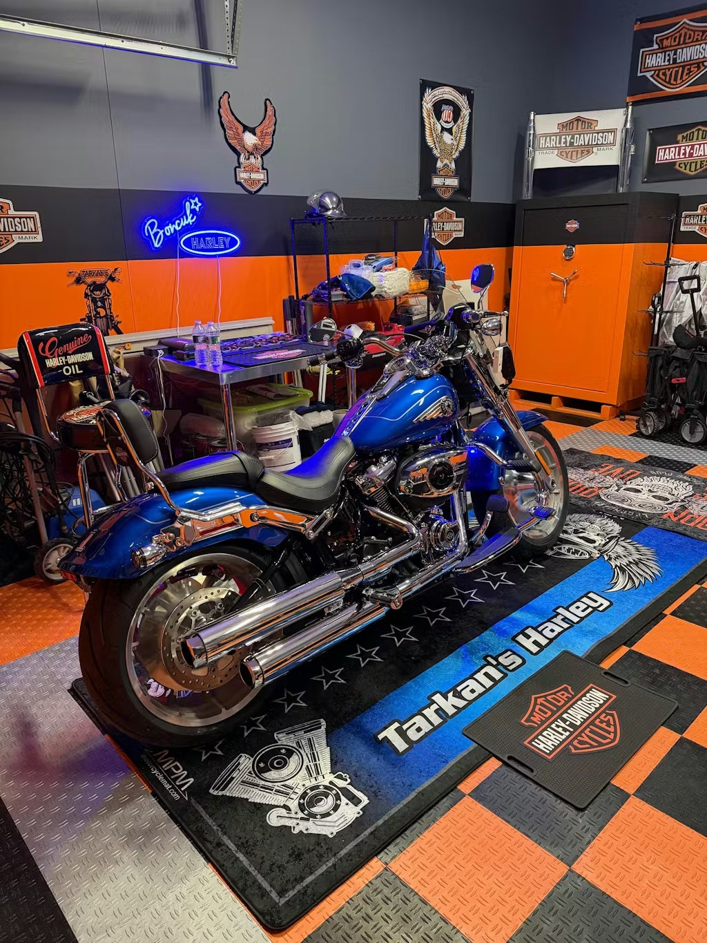 MPM Motorcycle Mat for Cruiser Motorcycle "The Sound of Power" - MM7304 - Howling Moto