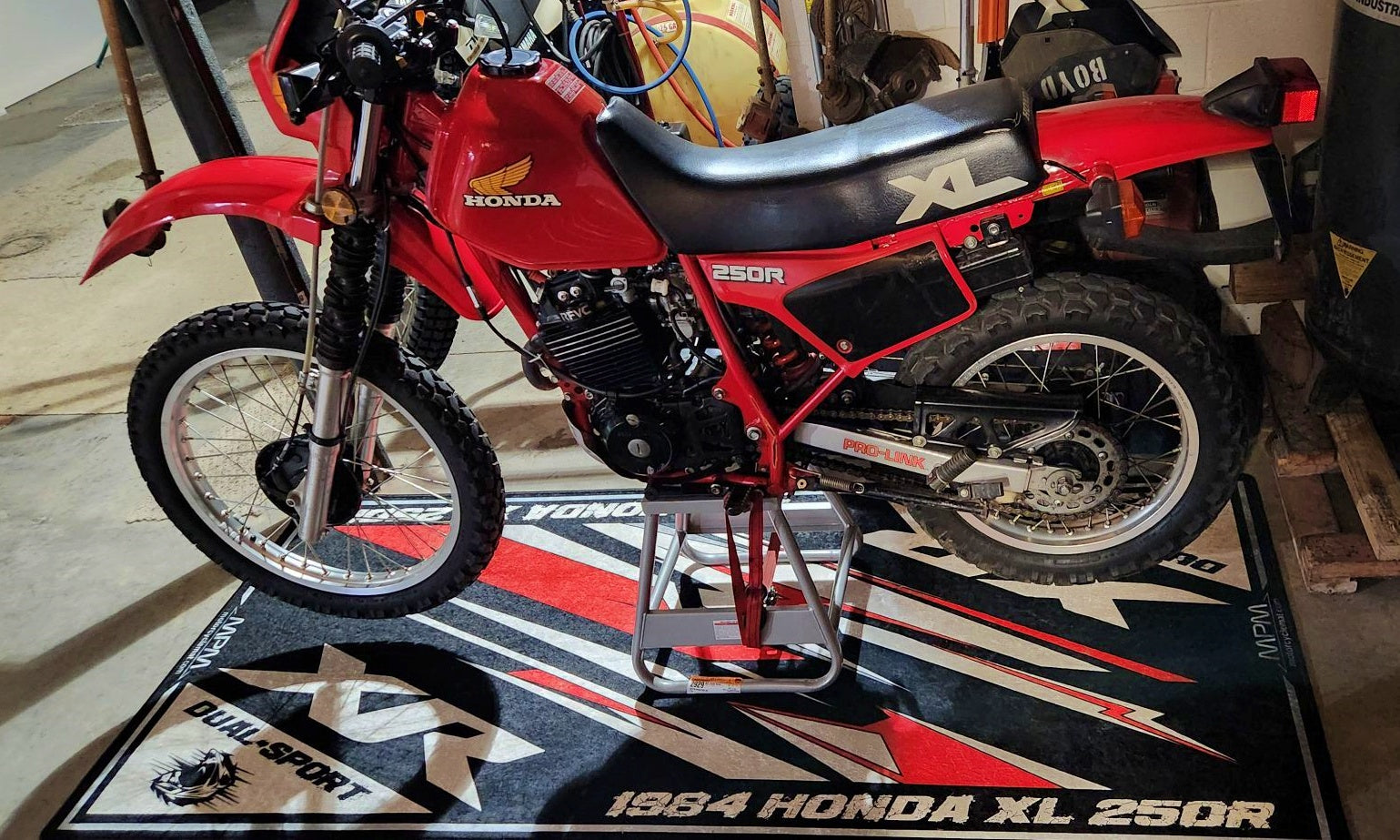 MPM Motorcycle Mat for Honda XR - MM7456 - Howling Moto