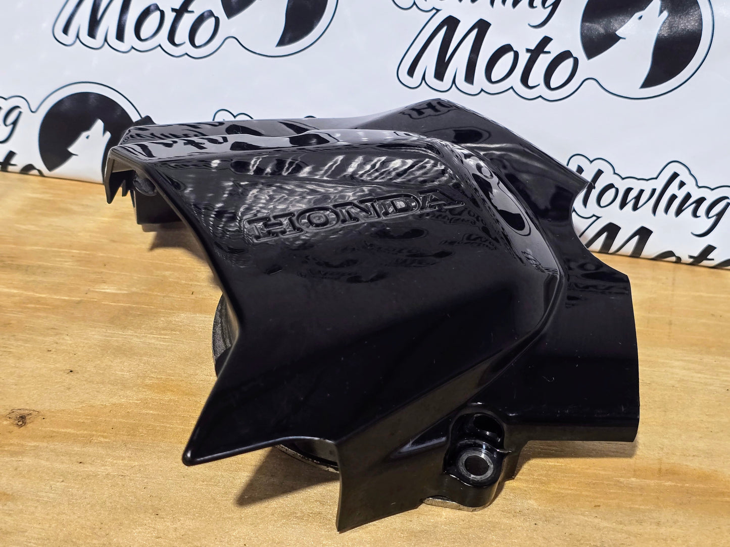 HONDA GROM 125 ENGINE SPROCKET COVER OEM 11360-K26-B00 (Used) - Howling Moto