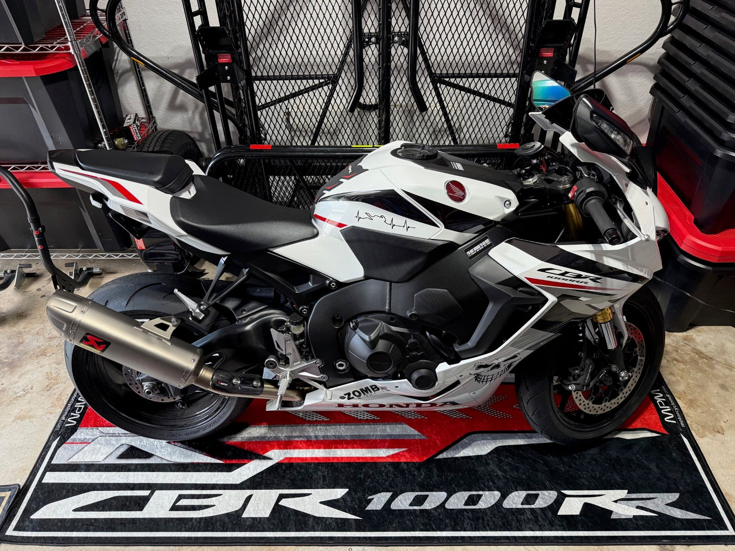 MPM Motorcycle Mat for Honda CBR1000RR - MM7442 - Howling Moto