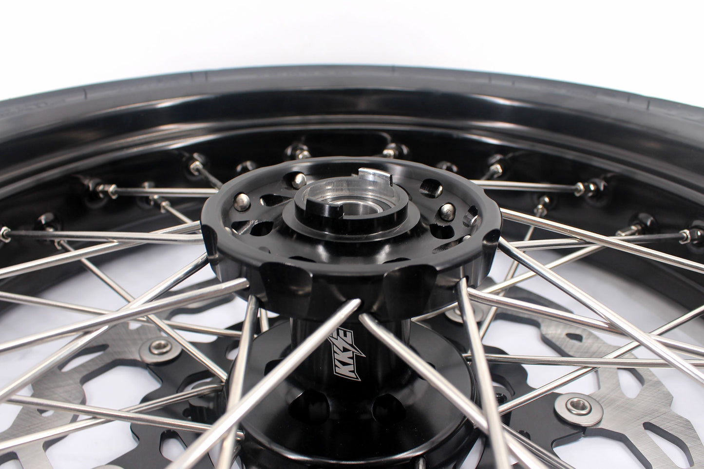 KKE CUSH DRIVE 3.5/4.25*17in. Supmermoto Wheels Kit For SUZUKI DRZ400SM 2005-2024 CST Tires - Howling Moto