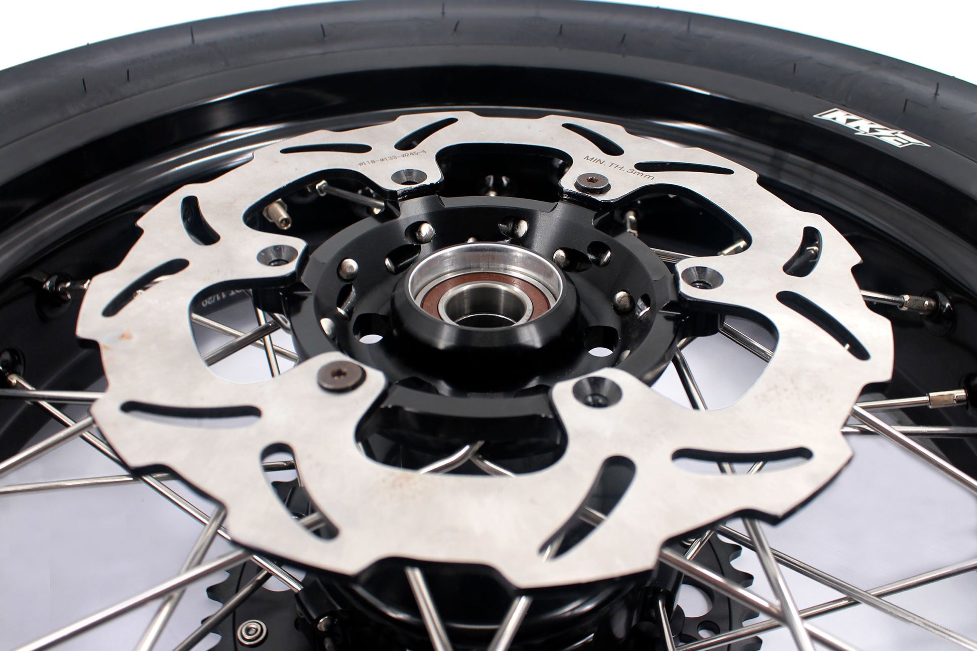 KKE CUSH DRIVE 3.5/4.25*17in. Supmermoto Wheels Kit For SUZUKI DRZ400SM 2005-2024 CST Tires - Howling Moto