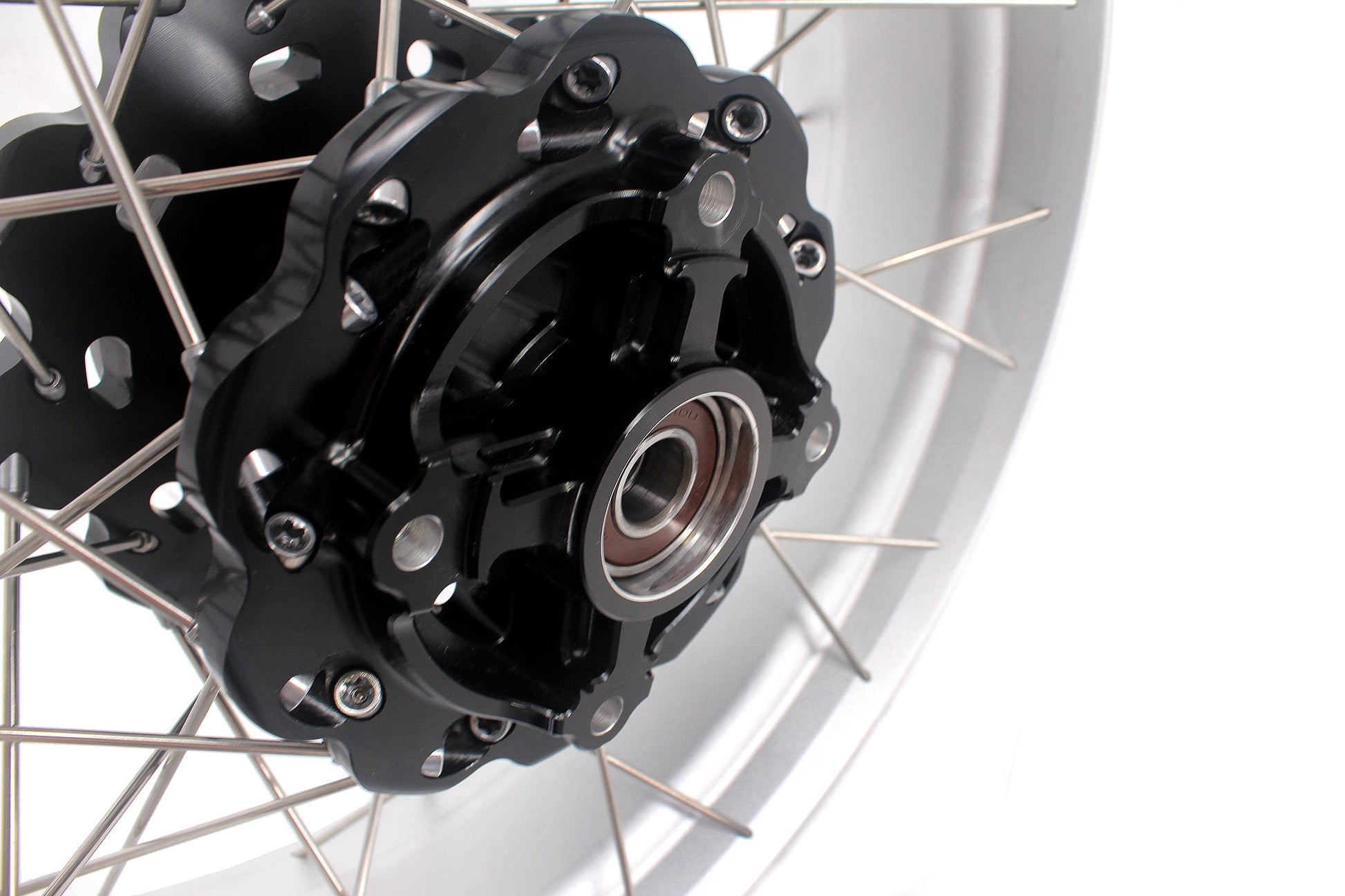 VMX 18" & 17" Tubeless Alloy Spoke Wheels For Triumph Bonneville T120/T100 2021-2024 - Howling Moto