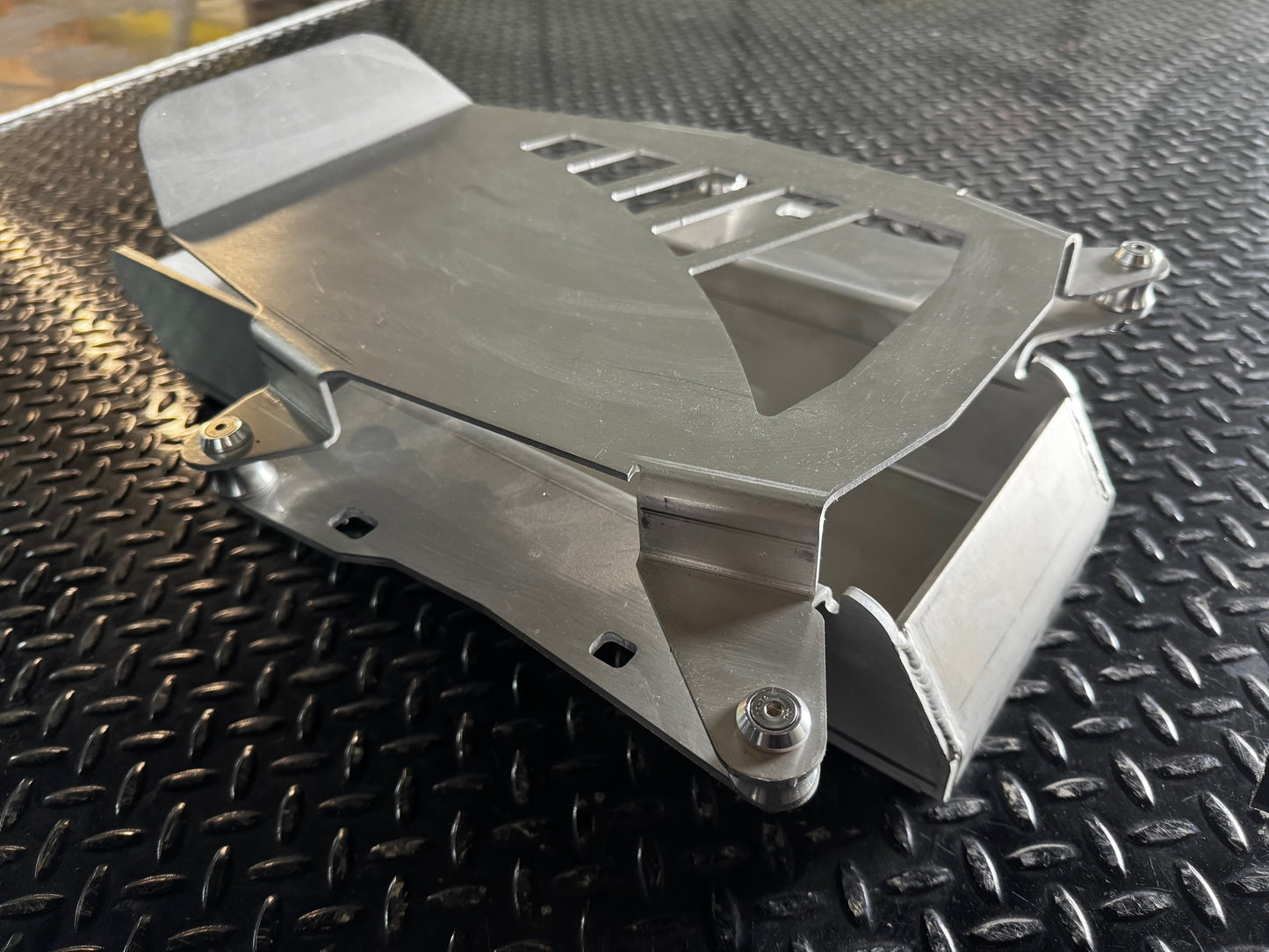 E-RUCKUS BATTERY TRAY
