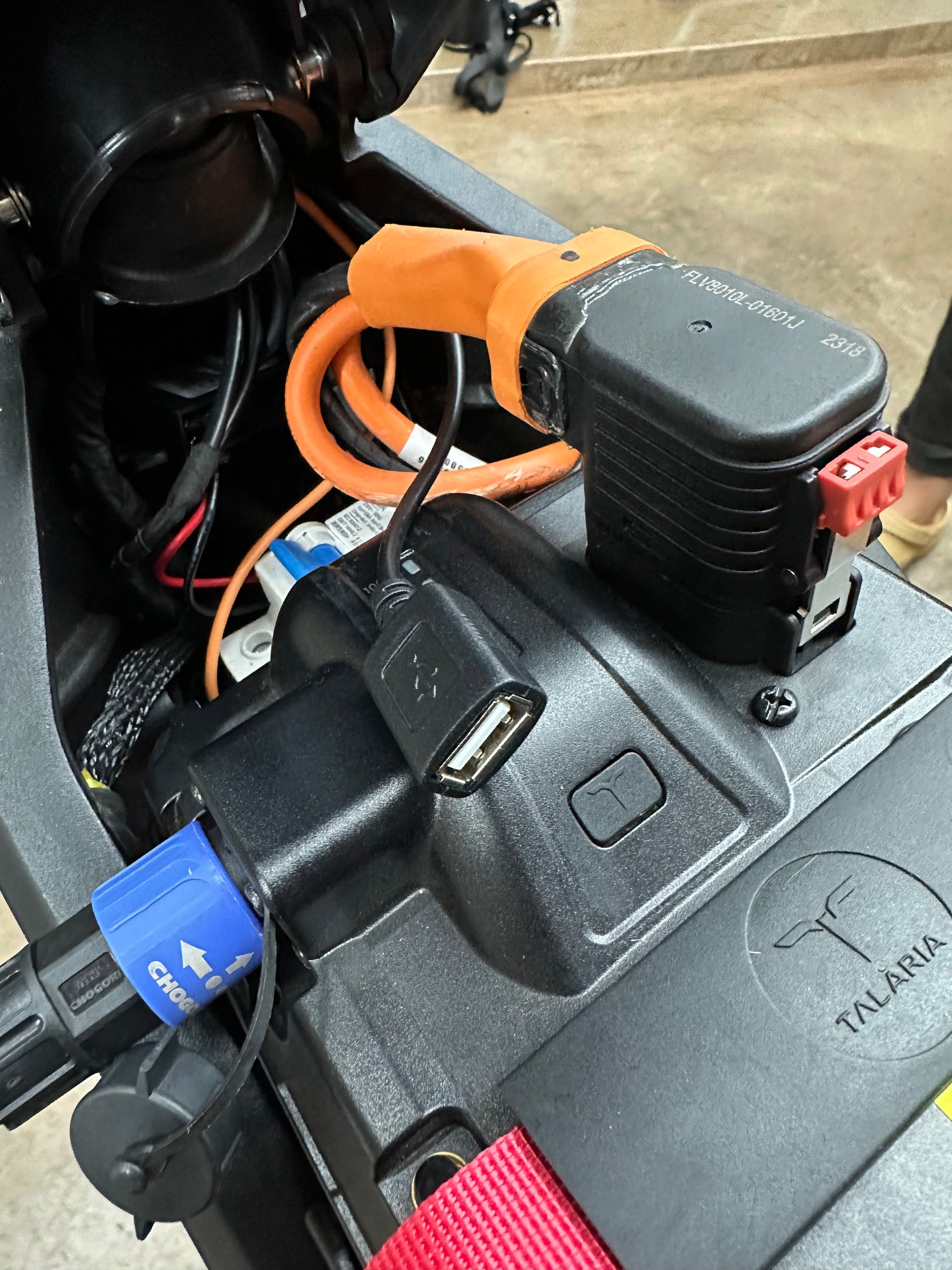 Talaria USB Charger - Howling Moto