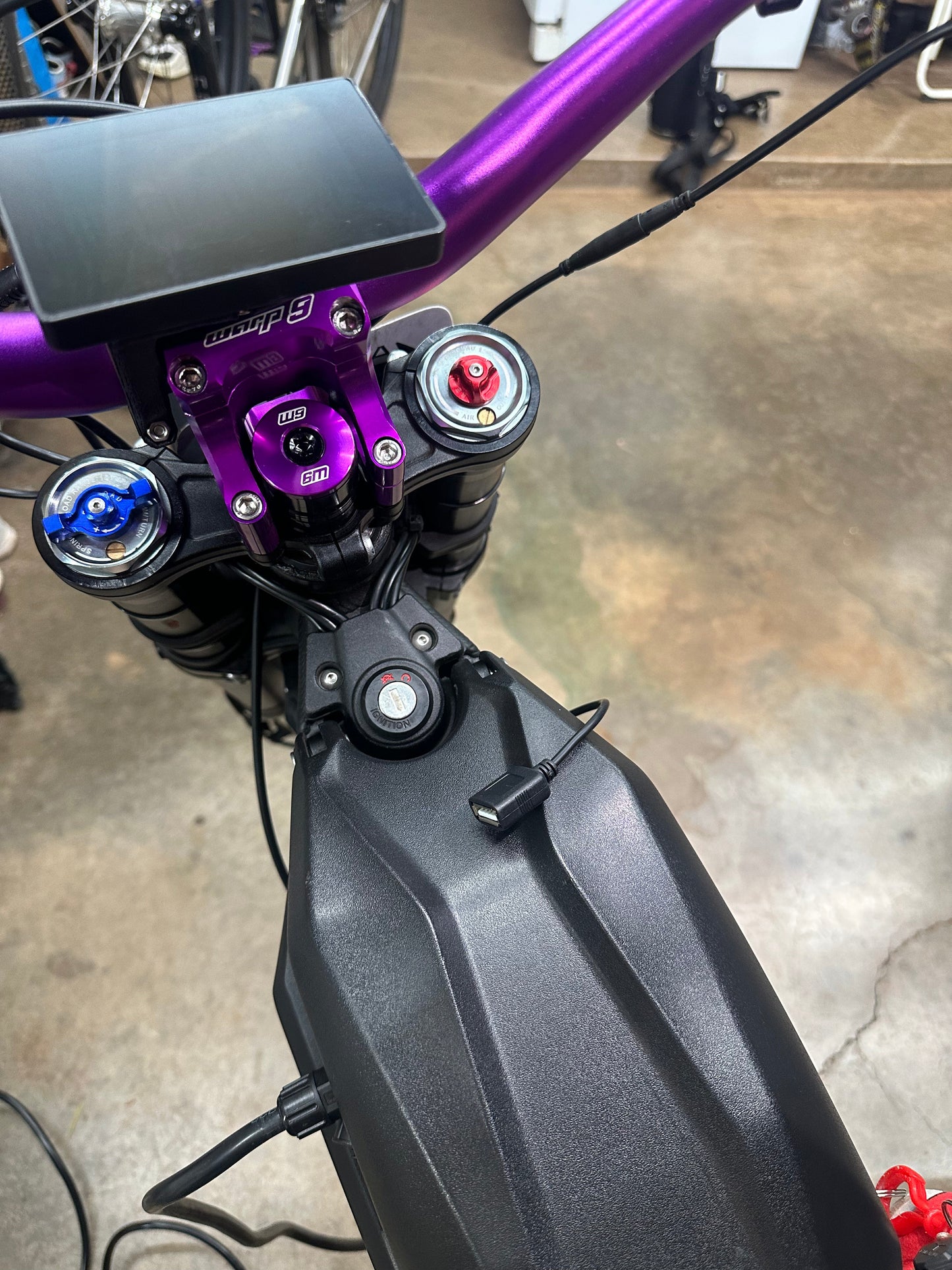 Talaria USB Charger - Howling Moto