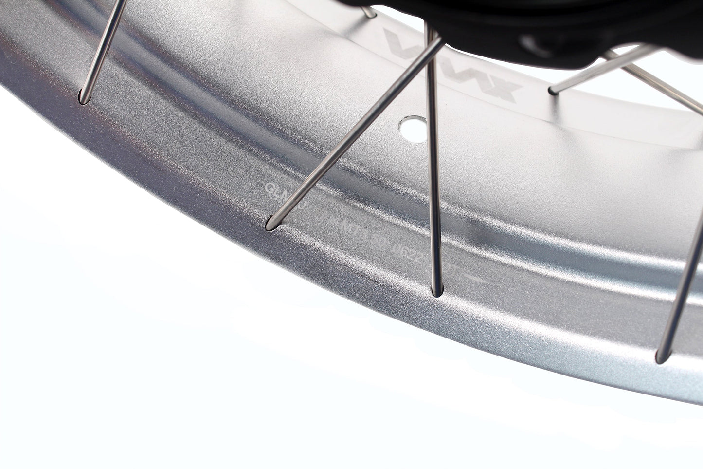 VMX 17 Inch Spoked Aluminum Tubeless Wheels Rims For Husqvarna Svartpilen 401 2020-2021 - Howling Moto