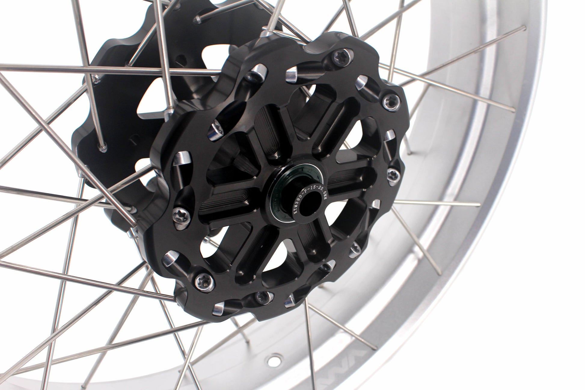 VMX 17 Inch Spoked Aluminum Tubeless Wheels Rims For Husqvarna Svartpilen 401 2020-2021 - Howling Moto