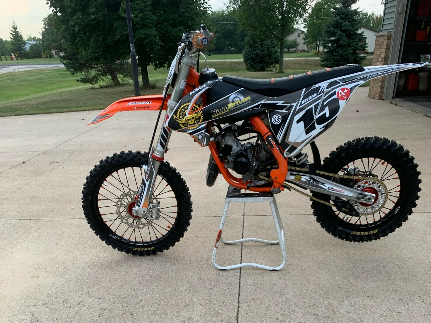 KKE 19"×1.6/16"×1.85 Spoke Kid's Big Wheels Rims Fit KTM SX 85 2003-2020 Orange Nipples & Black Spokes - Howling Moto