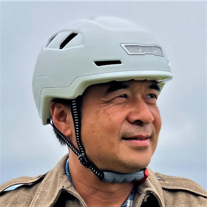 Lightning | XNITO Helmet | E-Bike Helmet - Howling Moto