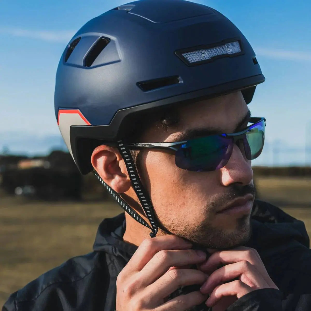 Logan | XNITO Helmet | E-Bike Helmet - Howling Moto