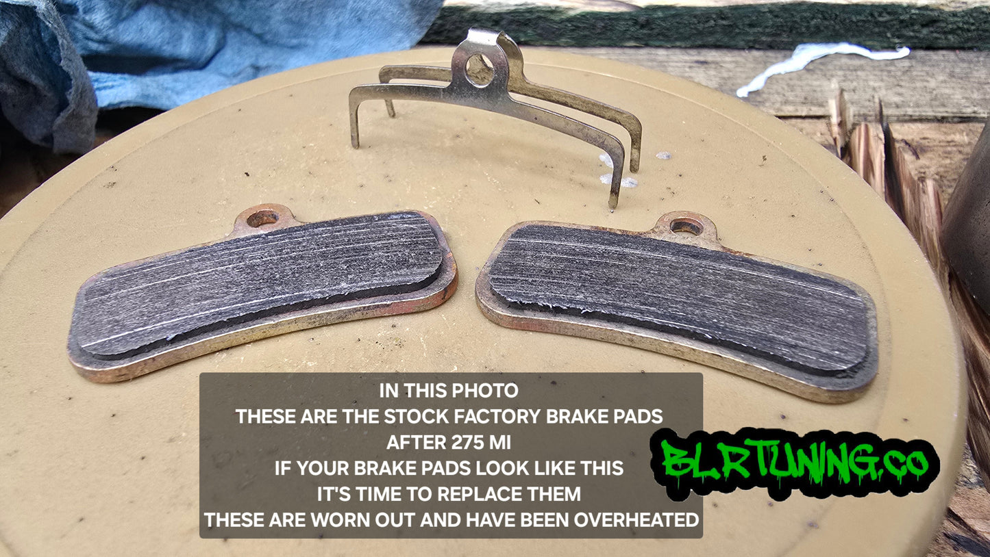CERAMIC REAR AND COPPER FIBER FRONT BRAKE PAD COMBO UPGRADE FOR RAWRR MANTIS X AND 72V MANTIS - Howling Moto