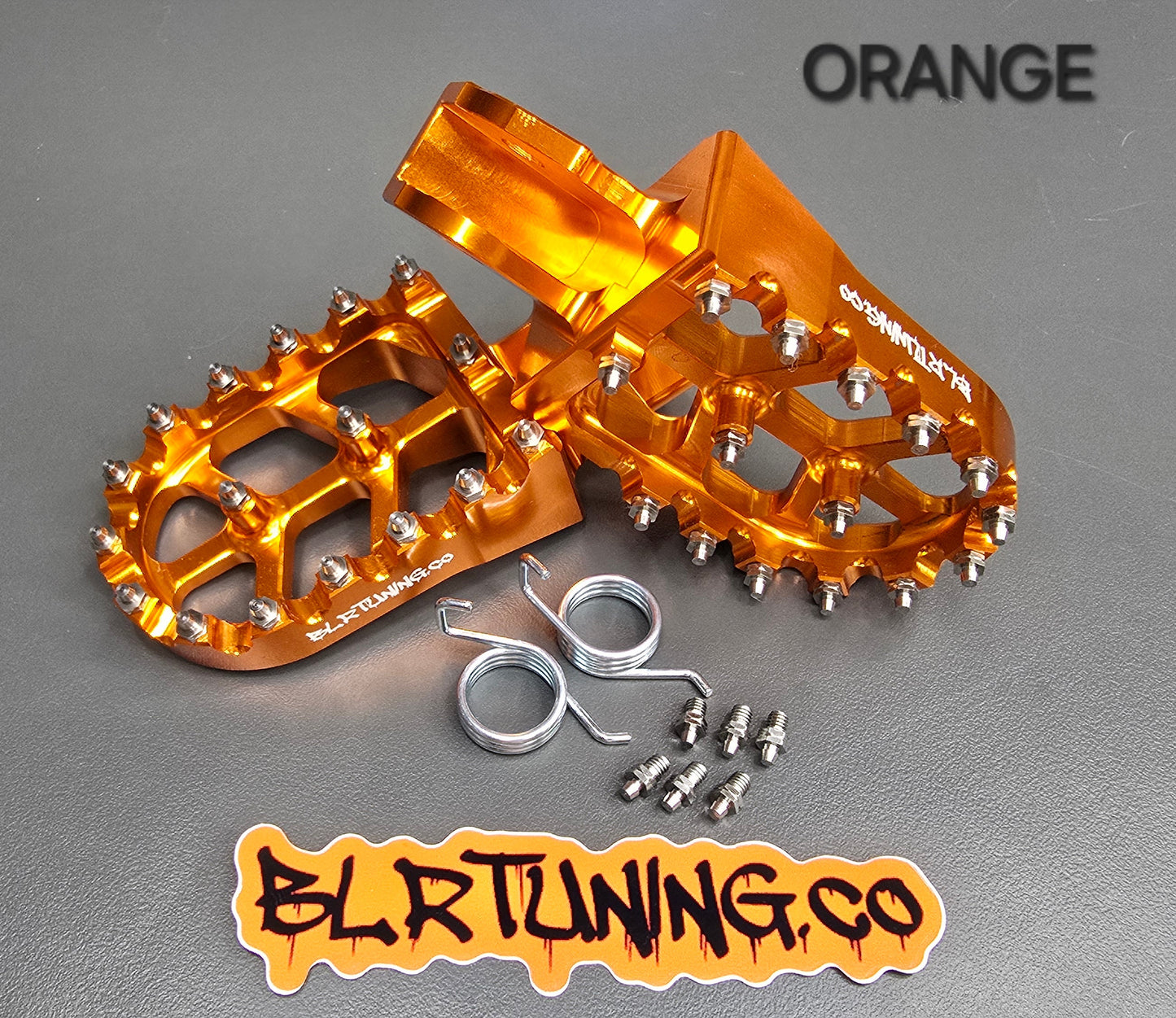 FOOT PEGS FOR RAWRR MANTIS X AND MANTIS X PRO BILLET ALUMINUM WITH STAINLESS STEEL TEETH BY BLR TUNING - Howling Moto