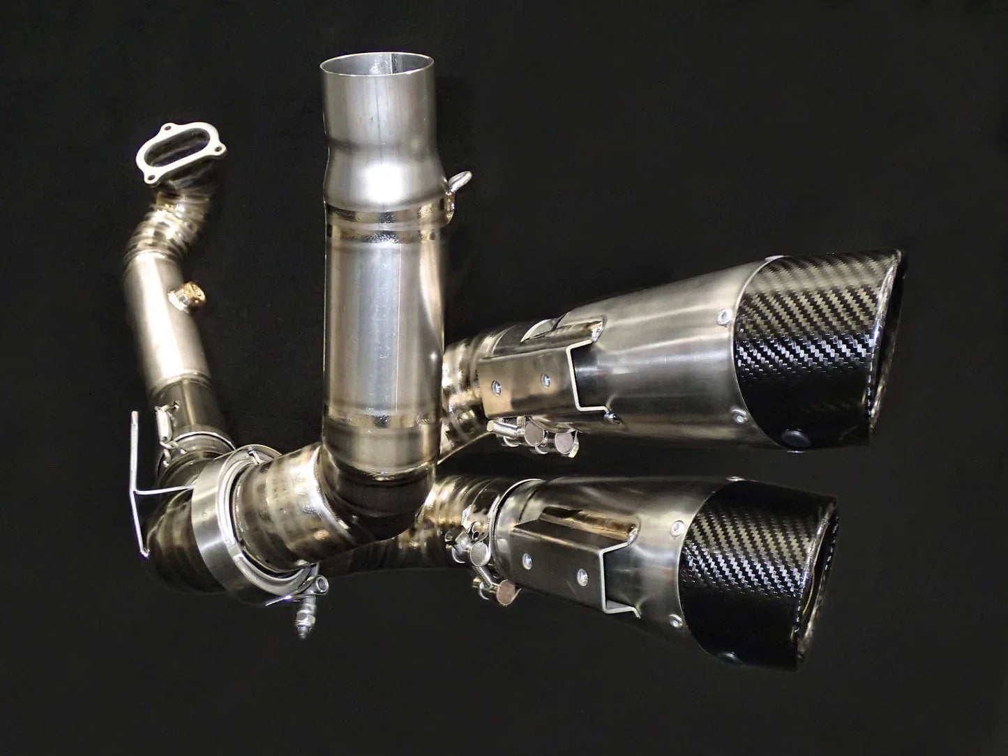 Ducati XDiavel and Diavel S 1260 Vandemon titanium exhaust system by Bill's Exhausts, installed on motorcycle, close-up view.