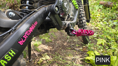 FOOT PEGS FOR RAWRR MANTIS X AND MANTIS X PRO BILLET ALUMINUM WITH STAINLESS STEEL TEETH BY BLR TUNING - Howling Moto