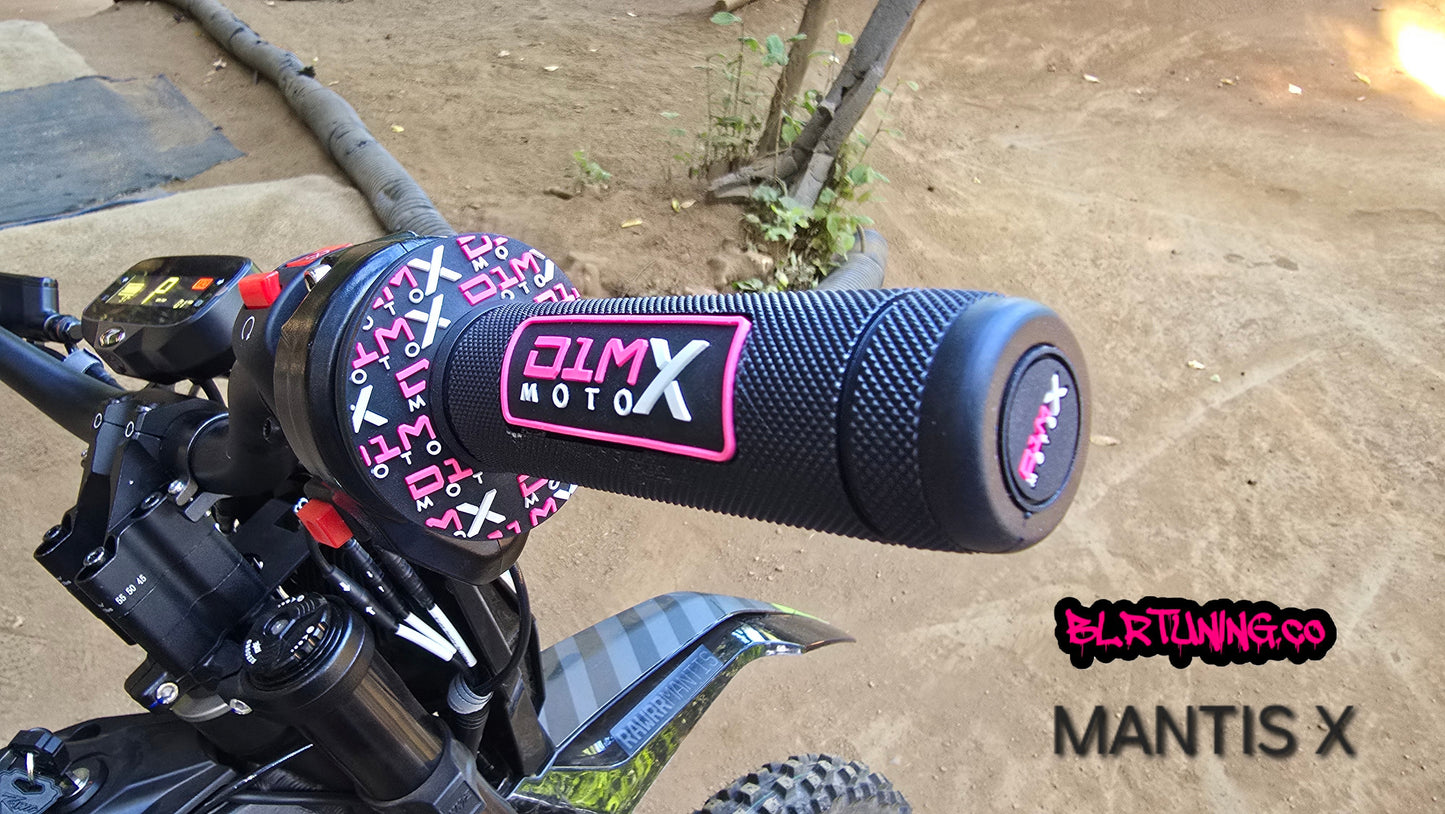 D1M MOTO X HAND GRIPS CLOSED END - FITS 7/8 BARS - FITS ELECTRIC DIRT BIKES - E-BIKES - DIRT BIKE - PIT BIKES - Howling Moto